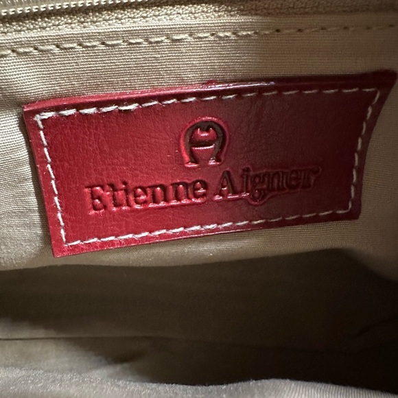 Etienne Aigner Elegant Cream and Red Shoulder Bag - Picture 4 of 9